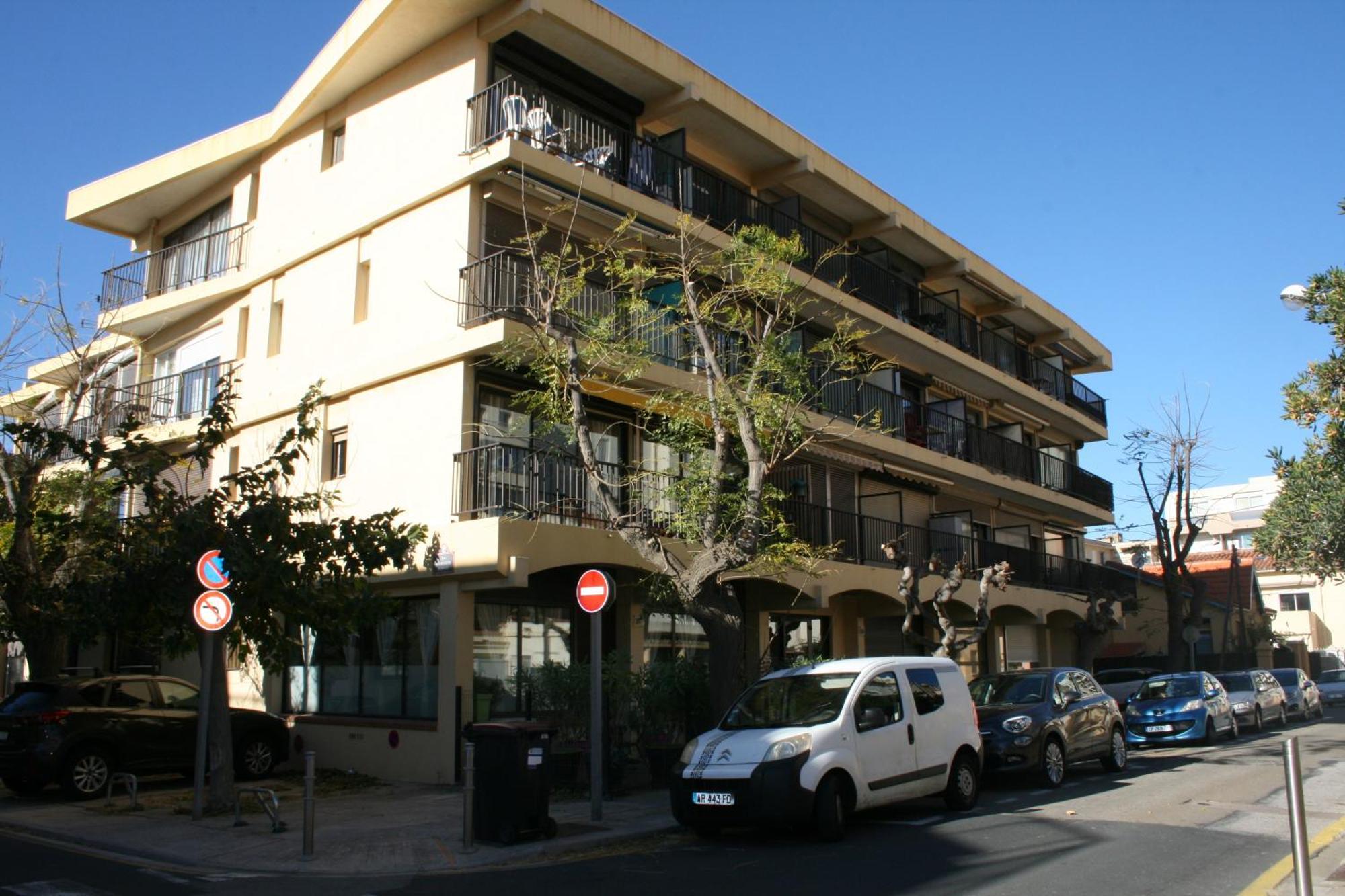 Charmant Studio 20 M De La Plage Canet-en-Roussillon Exterior photo